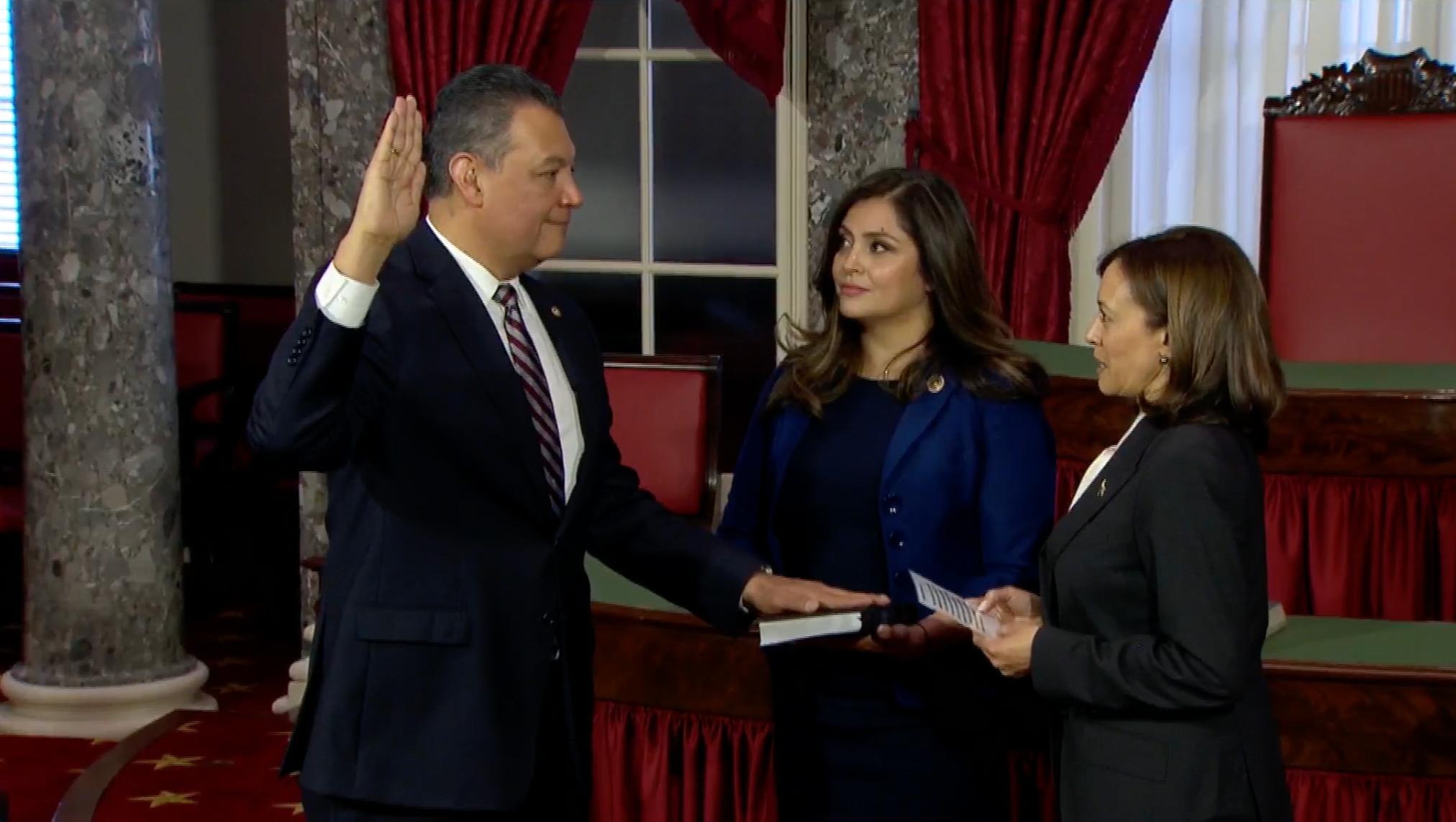 Padilla Sworn in as First Latino Elected to U.S. Senate from California