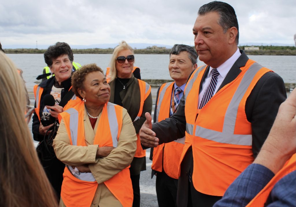 Padilla, Lee Highlight $1.2 Billion Investment in California’s ARCHES Hydrogen Hub During Tour of Port of Oakland - Senator Alex Padilla